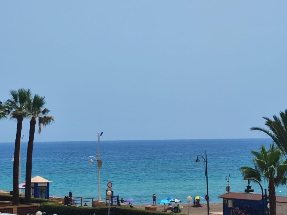 Casa Playa Guadalmar, Beautiful Apartment In Front Of The Sea, Wifi, Ac, Smart Tv, Private Parking Málaga Exterior foto
